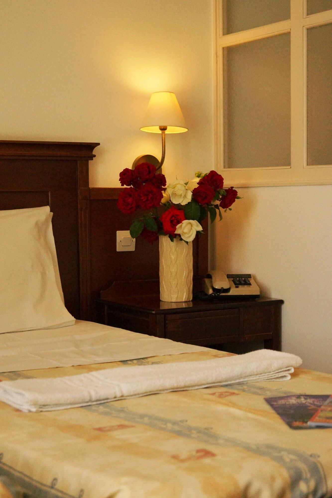 Semiramis Village Hotel Hersonissos  Dış mekan fotoğraf