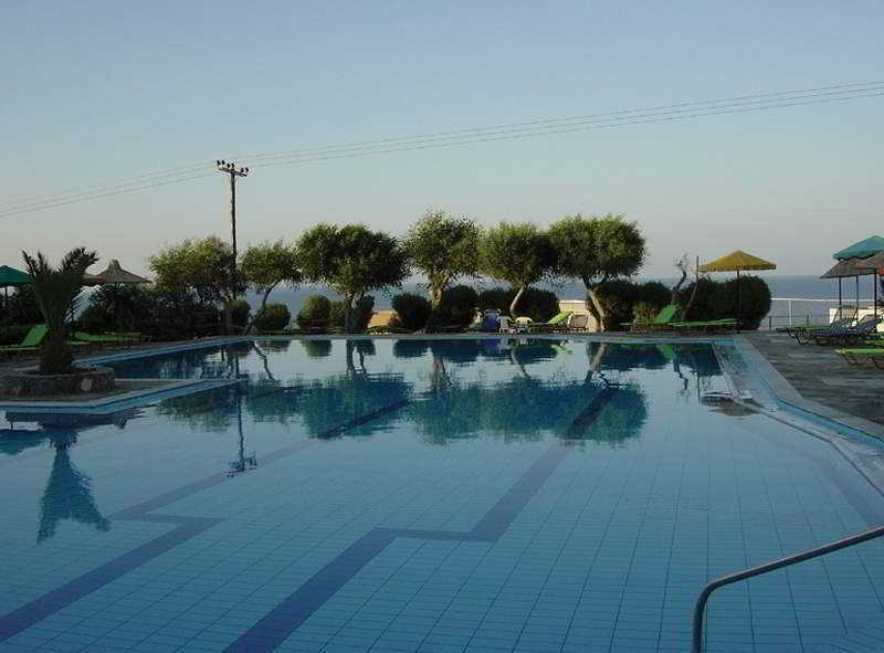 Semiramis Village Hotel Hersonissos  Dış mekan fotoğraf